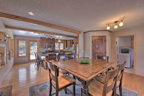 Dining Space | Dishware/Flatware