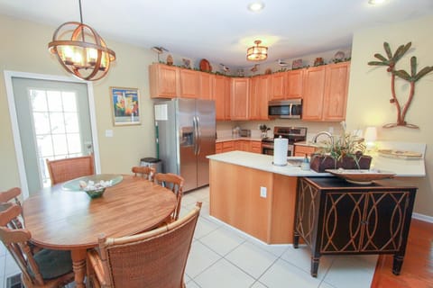 Kitchen has Large Peninsula Configuration