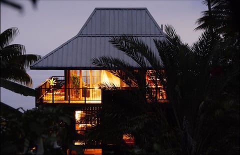 Peaceful and private home nestled in the landscape