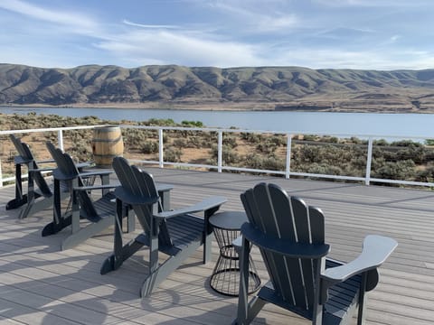 Best spot in DA to enjoy your favorite beverage and watch the sunset.