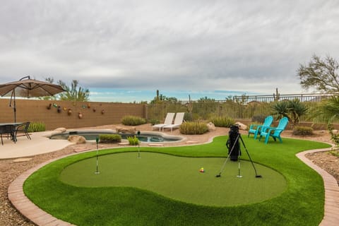 Putting Green,Pool, mountain views