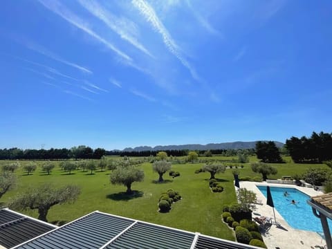 Vacation rental in Saint Rémy de Provence- view of the Alpilles