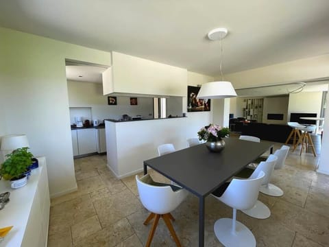 Dinning Table inside- Mas de Paniere