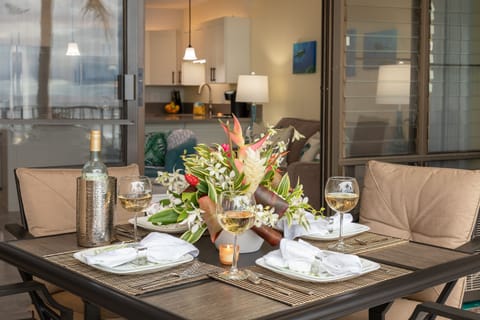 Milowai 410 Lanai Dining