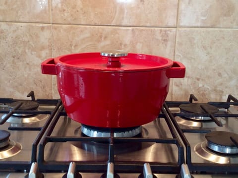 Rural location, surrounded by farmland, ancient green lanes, footpaths & woods. Cottage in Wales