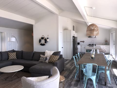 Seating for 8 just off kitchen.