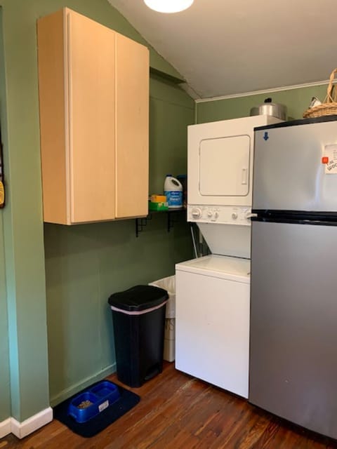Kitchen/Laundry