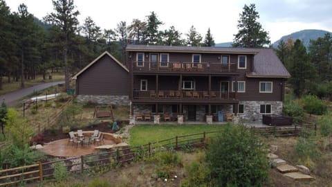 Moose Lodge - backyard view with hot tub and gas fire pit.jpg
