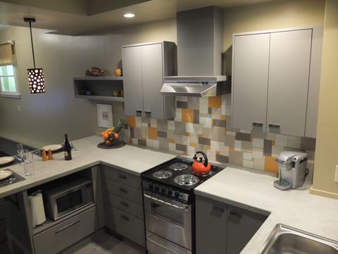 Kitchen with all the amenities.