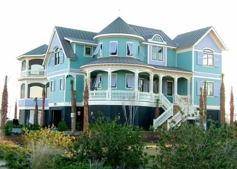Amazing Beach Mansion
