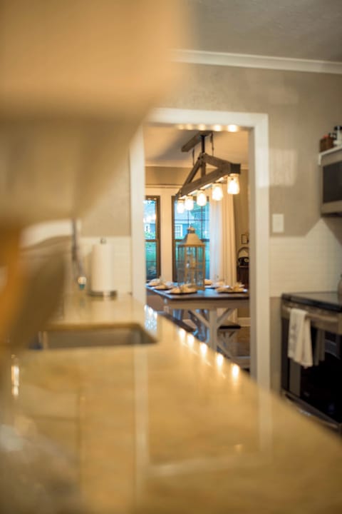 Farmhouse dining room 