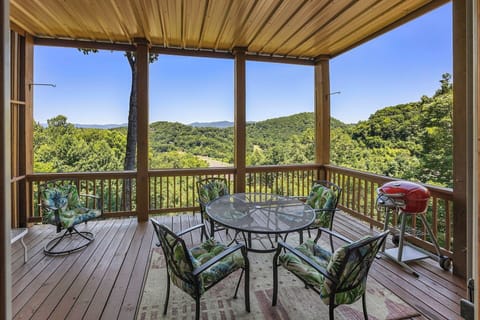 Back Deck w/Electric Grille