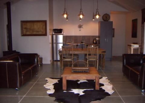 lounge/kitchen/dining