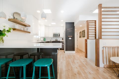 Upstairs kitchen - Fun chalkboard wall