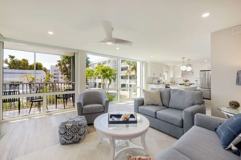 LIVING ROOM OVERLOOKING GARDEN