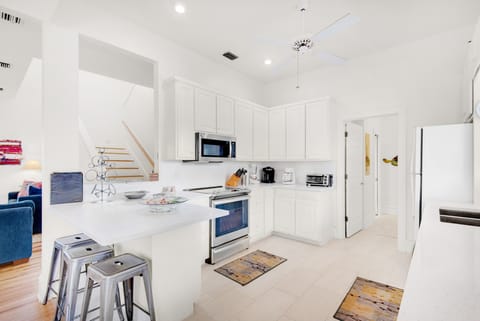 Fully equipped kitchen