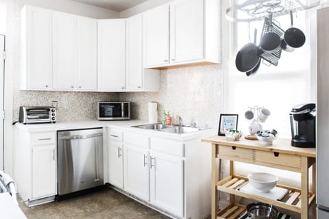 Kitchen has lots of pots & pans, and a fun coffee bar w/Keurig