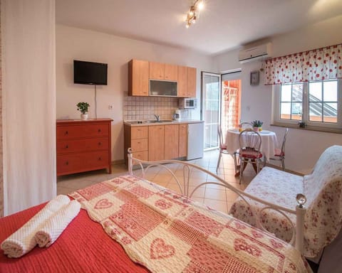 living/bedroom