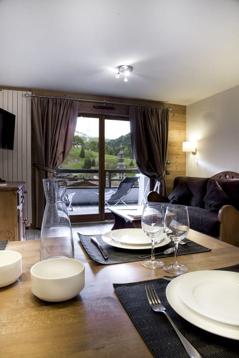 la clusaz hotels