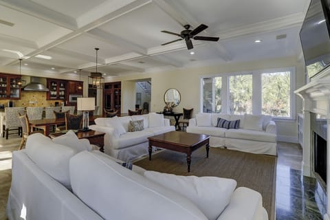 Main Floor Living Area