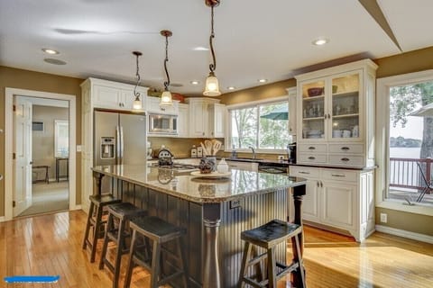 upper level gourmet kitchen