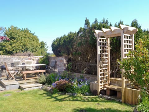 Beautiful garden | The Cottage, Garlieston, Newton Stewart