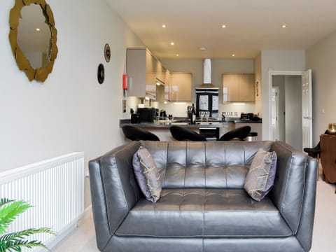 Open plan living space | Club Cottage, Bowness-on-Windermere