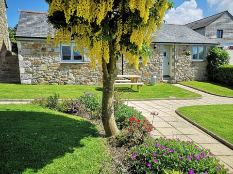 Exterior | Friesian Valley Cottages - Maple Barn - Friesian Valley Cottages , Mawla, near Porthtowan