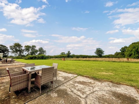 Outdoor | Tarrant Cottage - Bowling Green Farm, East Orchard, near Shaftesbury