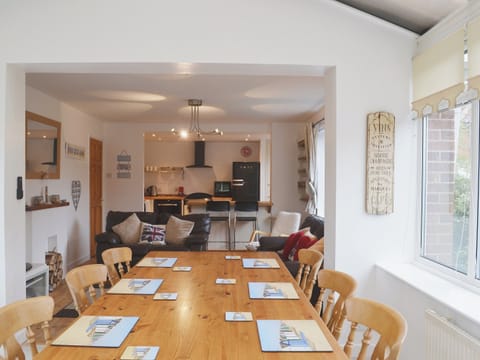 Open plan living/dining room/kitchen | Coastal Hideout, Wells-next-the-Sea