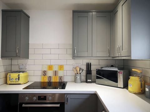 Kitchen | Friesian Valley Cottages - Oak Barn - Friesian Valley Cottages , Mawla, near Porthtowan