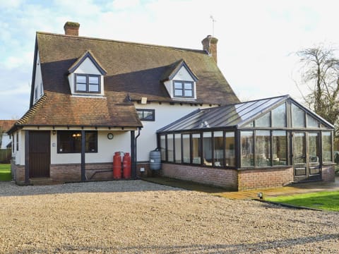 Exterior | Maytree Cottage, Dumpling Green, nr. Dereham