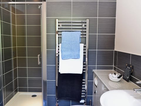 En-suite | Birchland - Cairn View, Strachan, nr. Banchory