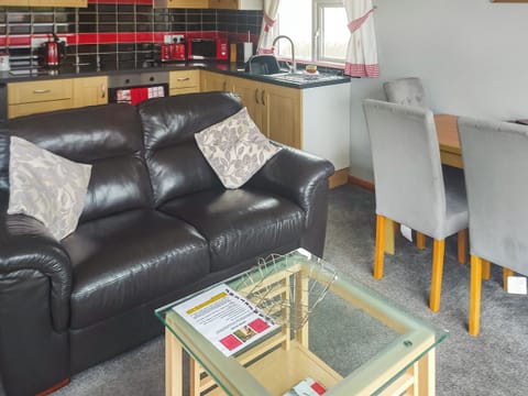 Open plan living space | Summer Time, Brundall, near Norwich