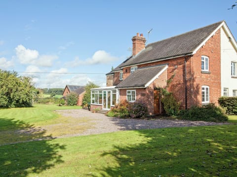 Garden | Fir Tree Cottage, Chatcull, nr. Eccleshall