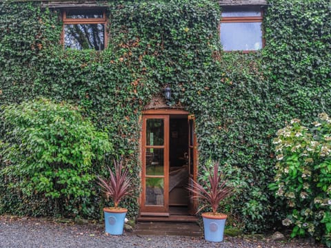 the ivy has been removed for maintenance purposes | Greig House Farm, Grosmont, near Abergavenny