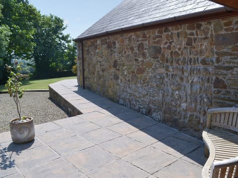 Sit out and relax on the extended patio | Coachmans Retreat, Pennytinney, St Kew