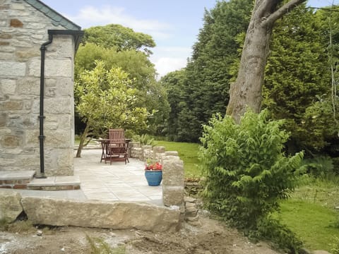 Garden and grounds | Chywood Farm - The Barn, Breage, nr. Helston