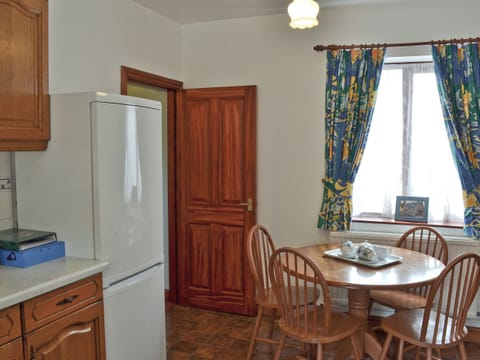 Kitchen/diner | The Limes and Coach House - The Coach House, Swanick, nr. Alfreton