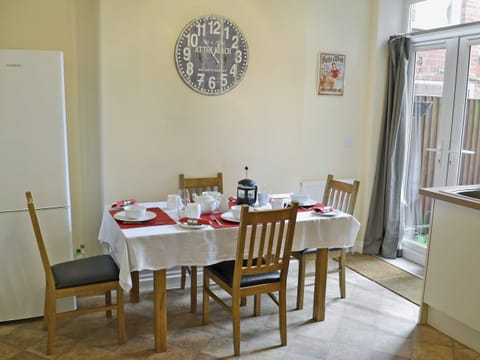 Dining area leading to patio doors | Samphire, Cromer