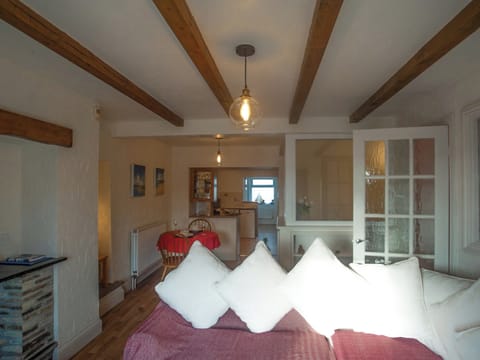 Open plan living space | The Pickle Pot - The Pickle Pot and Jam Store, Mawgan Porth, near Newquay