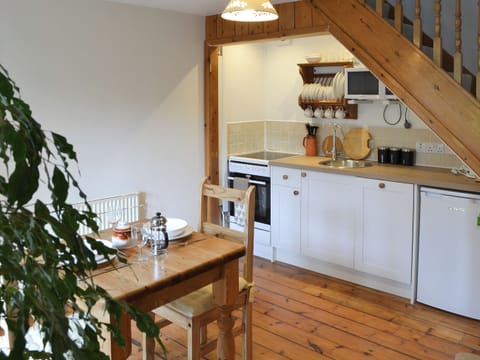 Kitchen | Little Lookover, Porth, near Newquay