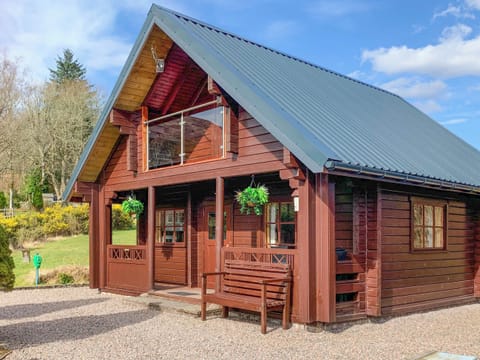 Exterior | Dontra Log Chalet 1 - Dontra Log Chalets, Banavie, near Fort William