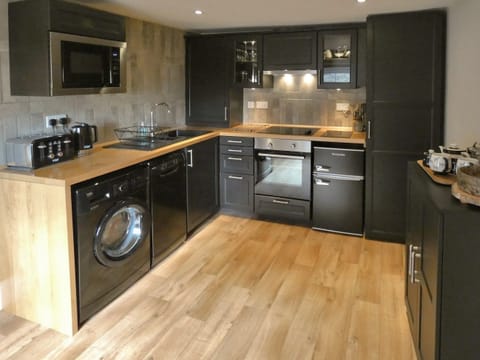 Kitchen | The Old Explorers, Pateley Bridge