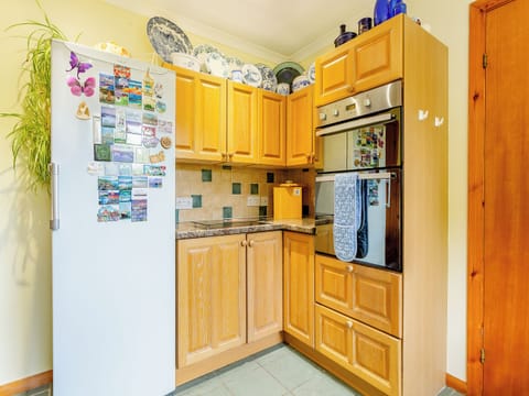 Kitchen | Riverfoot, Glenelg, by Kyle, Ross-Shire