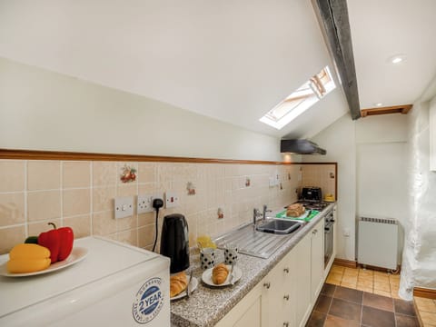 Kitchen | Ty Canol, Rhiw, near Aberdaron