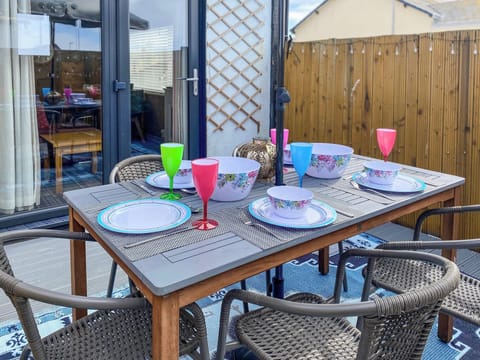 Decking | Jasmin&rsquo;s Retreat, Thornton-Cleveleys, near Blackpool