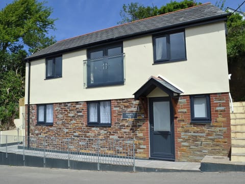 Detached fisherman&rsquo;s loft | Knights Den, Port Isaac