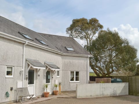 Peaceful rear courtyard of property | Tamar View, Cargreen Village, near Plymouth