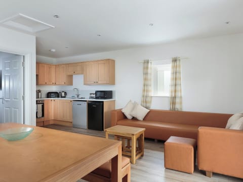 Convenient open-plan design | Bewick Swan - The Riverviews, Wroxham, near Norwich